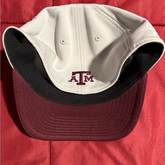 Texas A&M Aggies Top of the World Mick Flex Hat - Gray/Maroon - Picture 3 of 4